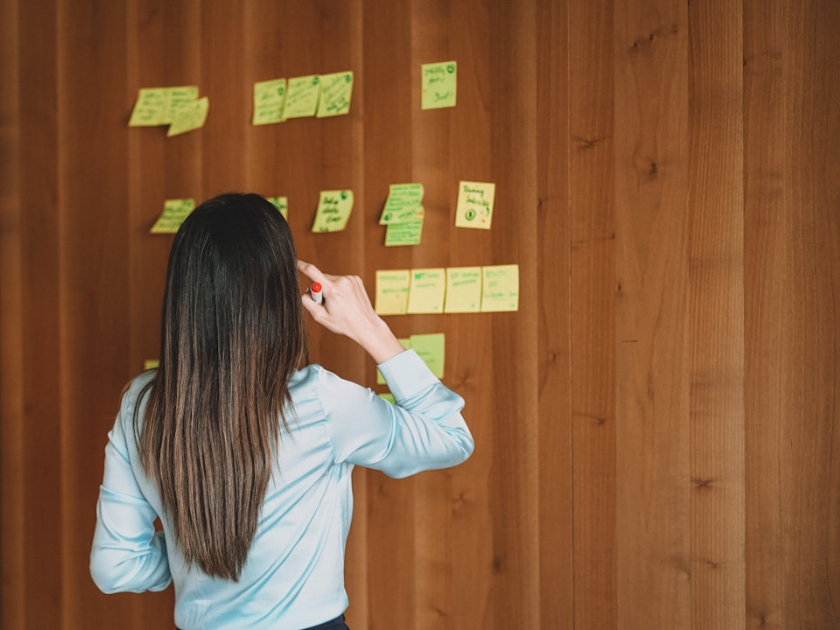 Почему я постоянно на взводе? Скрытая связь тревоги и многозадачности