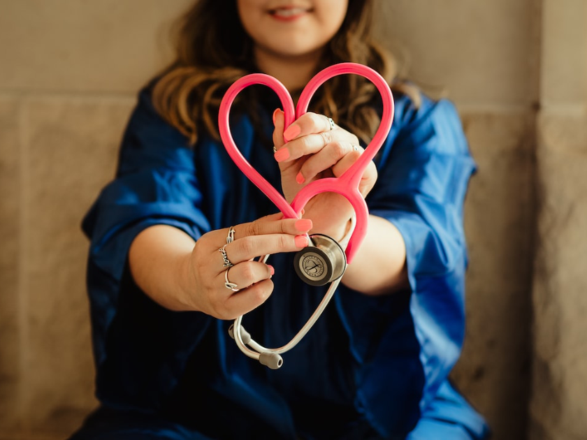 4 скрытых признака стресса и тревоги: когда тело просит о помощи